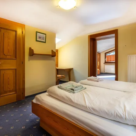 Hotel Regina's Apart *