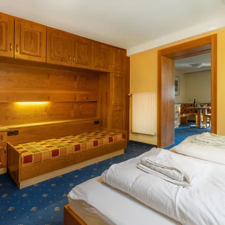 Regina's Apart Hotel Sölden