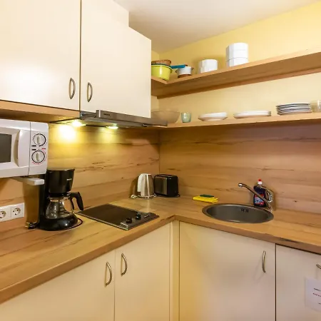 Regina's Apart Апартаменты *